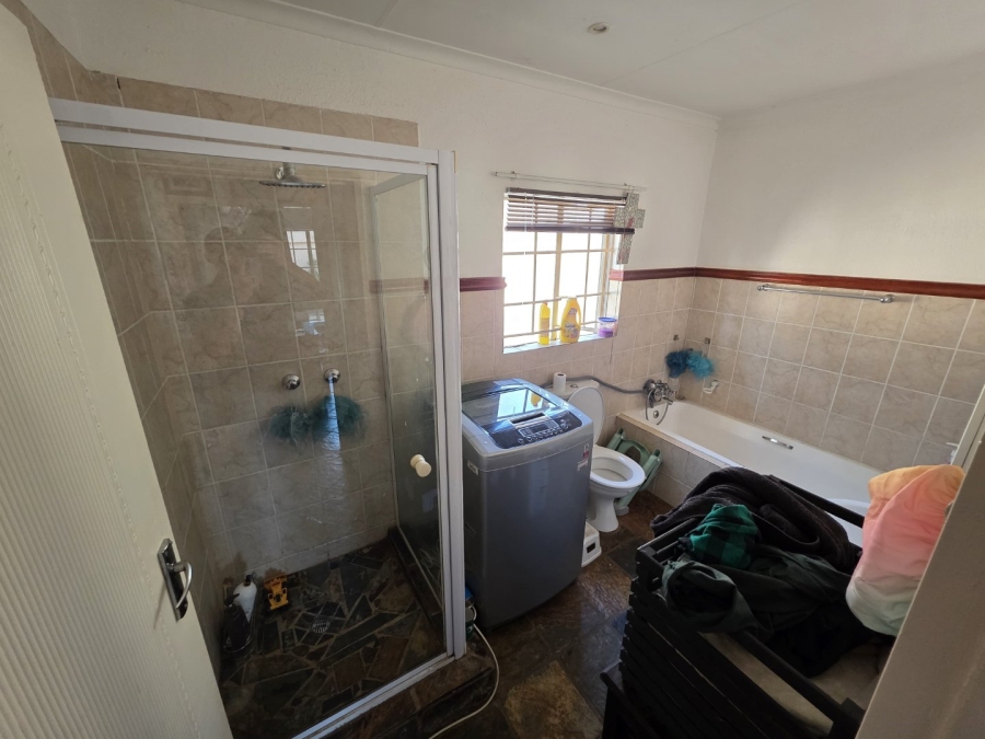 2 Bedroom Property for Sale in Annlin Gauteng