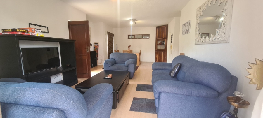 To Let 2 Bedroom Property for Rent in Morningside Gauteng