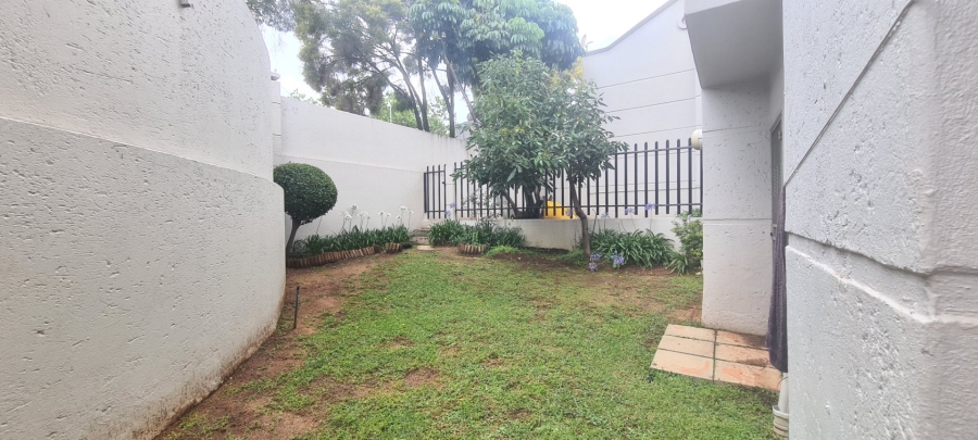 To Let 2 Bedroom Property for Rent in Morningside Gauteng