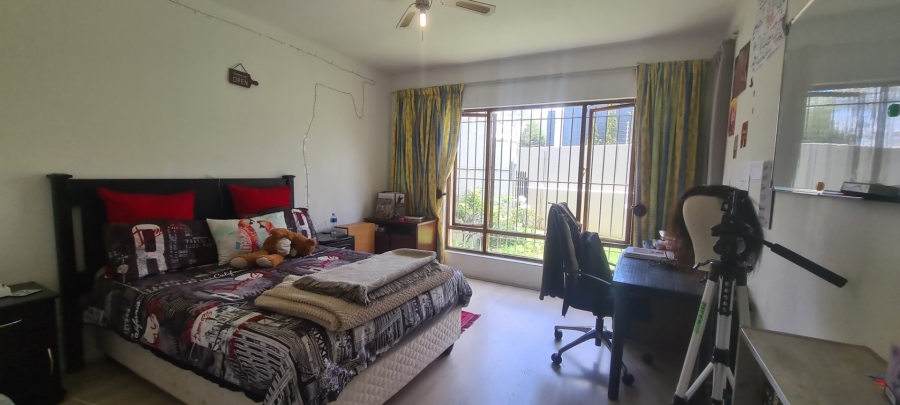 To Let 2 Bedroom Property for Rent in Morningside Gauteng