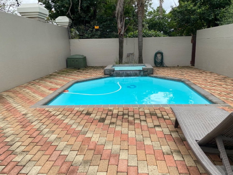 3 Bedroom Property for Sale in Fairland Gauteng