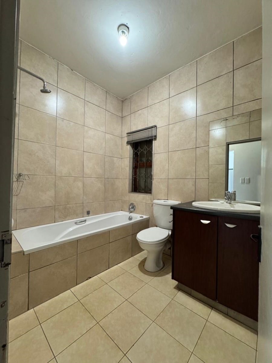 2 Bedroom Property for Sale in Carlswald Gauteng