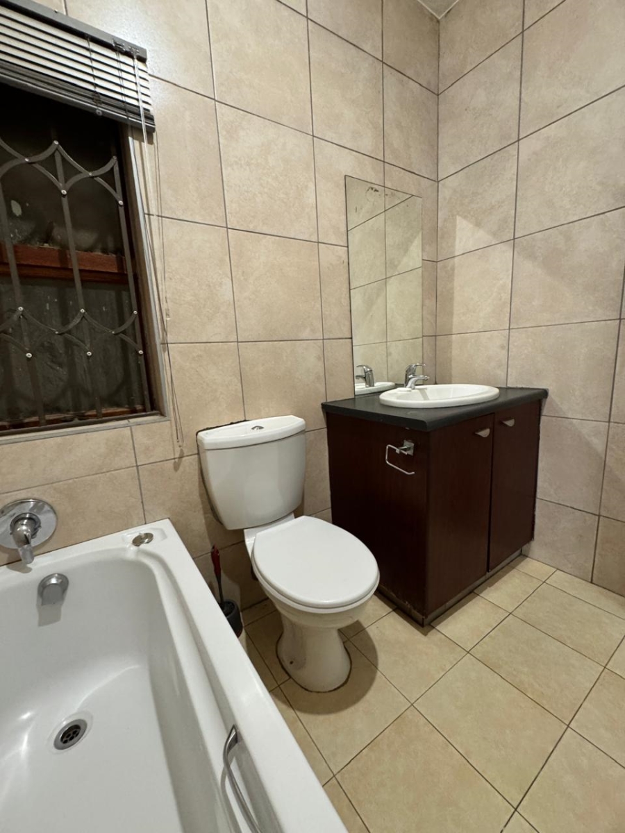 2 Bedroom Property for Sale in Carlswald Gauteng