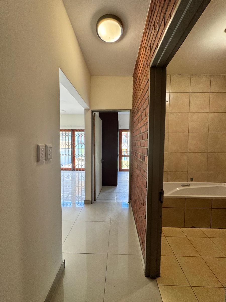 2 Bedroom Property for Sale in Carlswald Gauteng