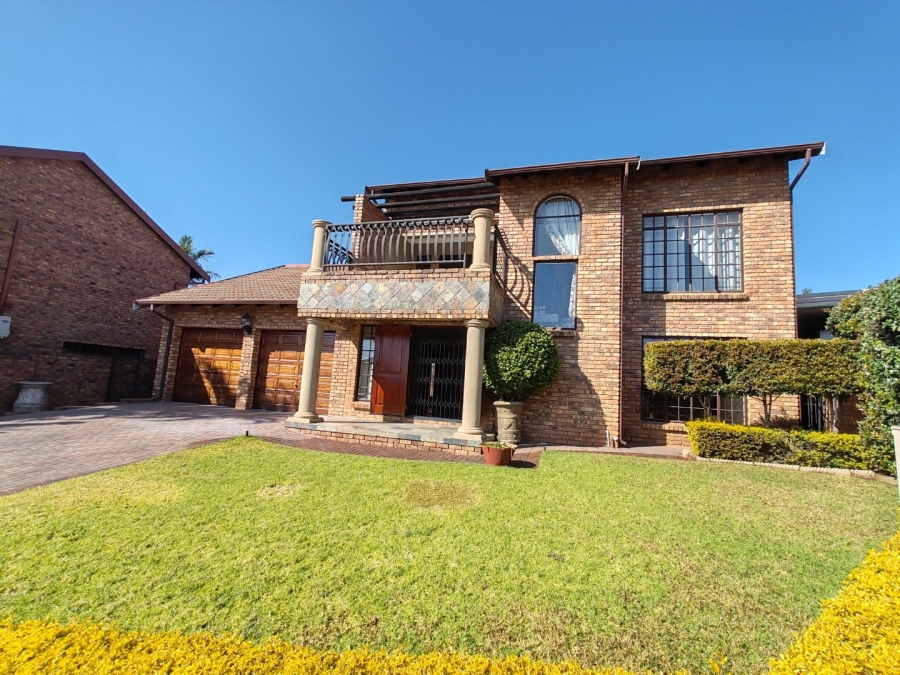 4 Bedroom Property for Sale in Magalieskruin Gauteng