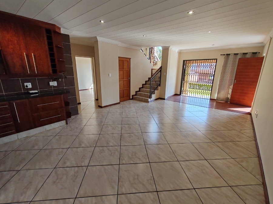 4 Bedroom Property for Sale in Magalieskruin Gauteng