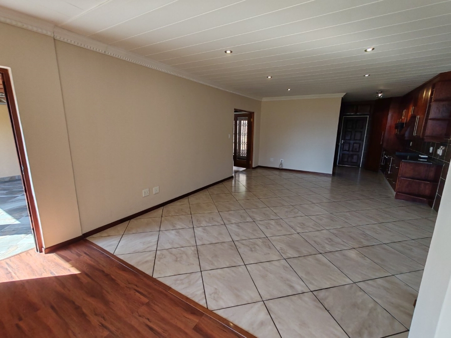 4 Bedroom Property for Sale in Magalieskruin Gauteng