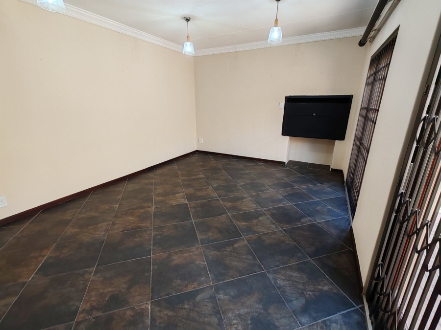 4 Bedroom Property for Sale in Magalieskruin Gauteng