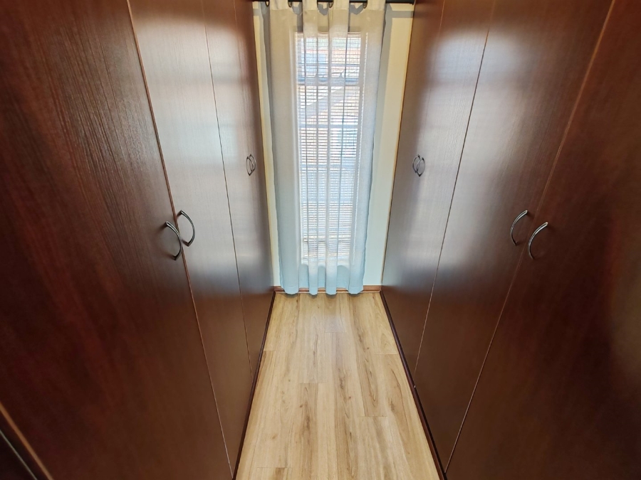 4 Bedroom Property for Sale in Magalieskruin Gauteng