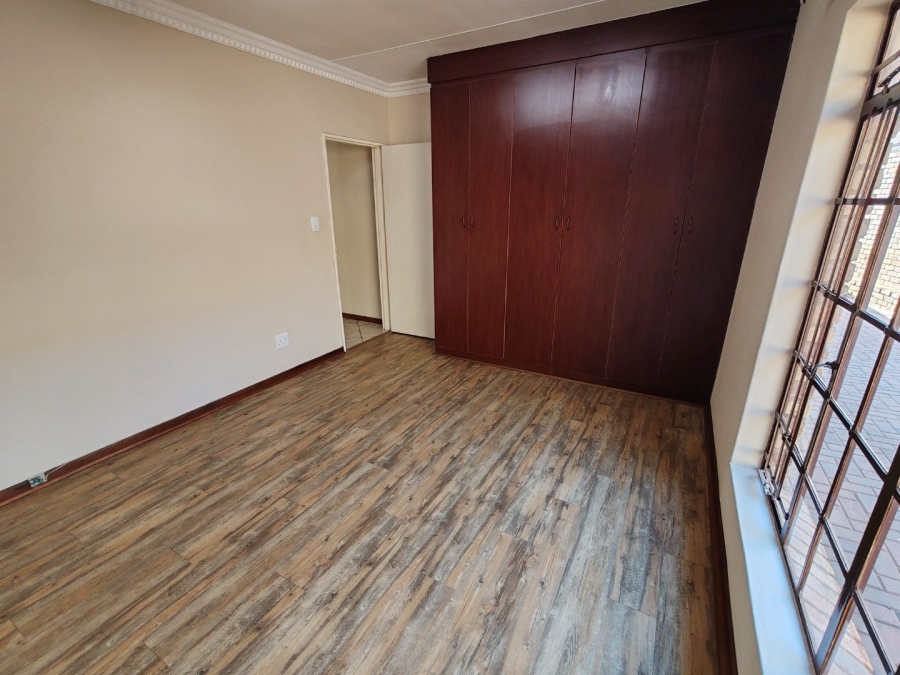 4 Bedroom Property for Sale in Magalieskruin Gauteng