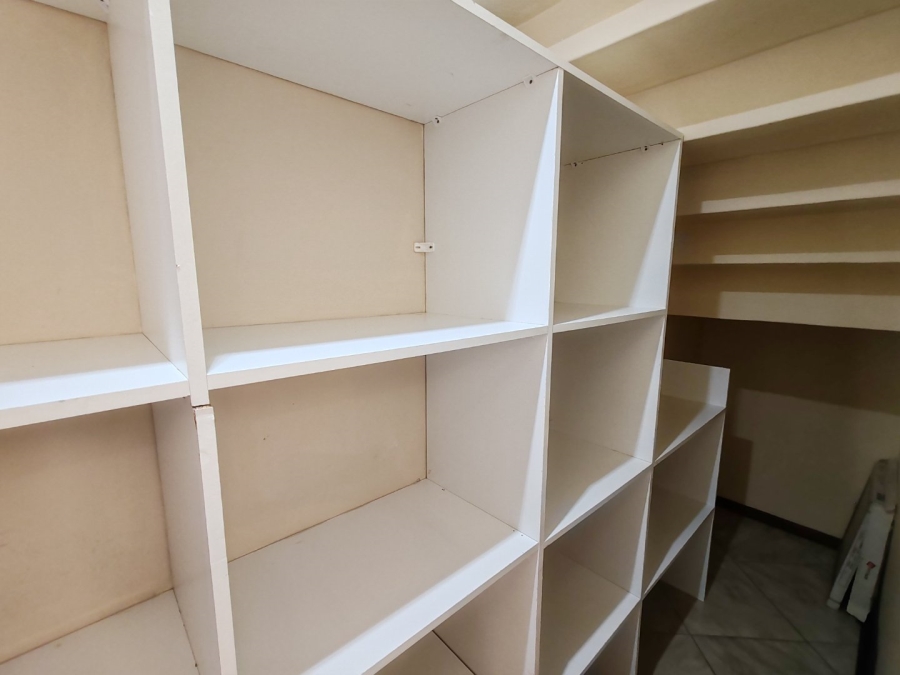 4 Bedroom Property for Sale in Magalieskruin Gauteng