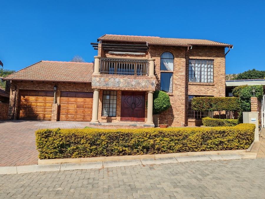 4 Bedroom Property for Sale in Magalieskruin Gauteng