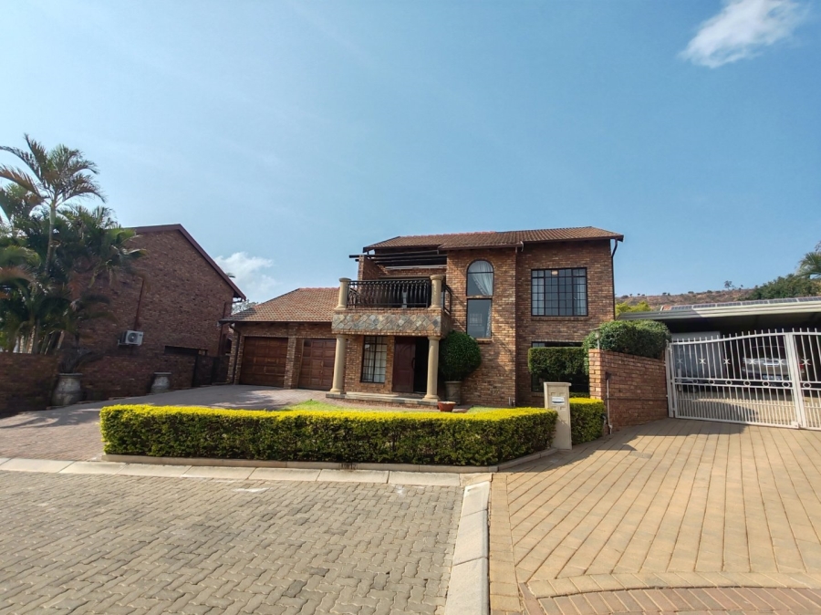 4 Bedroom Property for Sale in Magalieskruin Gauteng