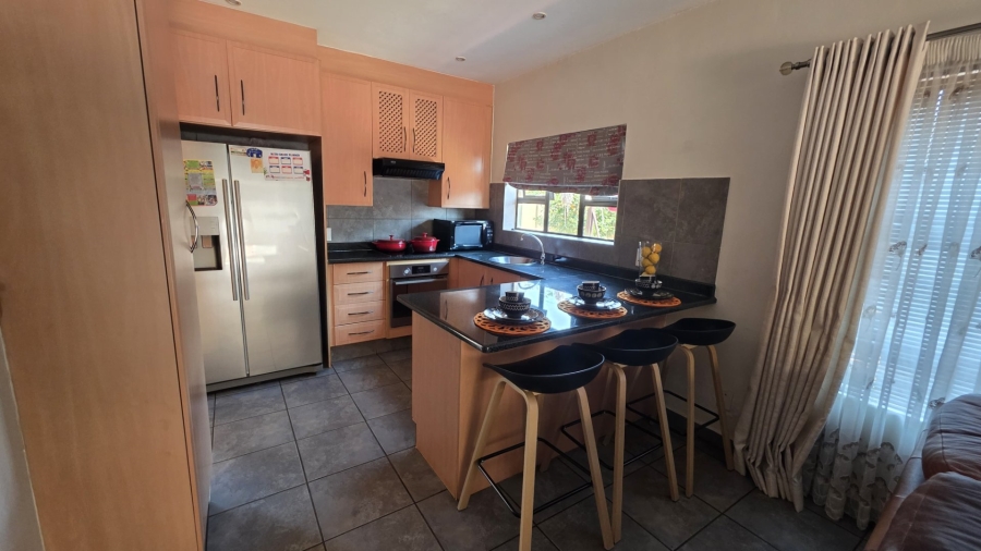 5 Bedroom Property for Sale in Montana Tuine Gauteng