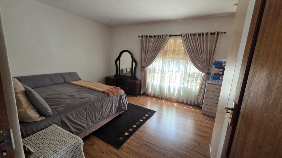 5 Bedroom Property for Sale in Montana Tuine Gauteng