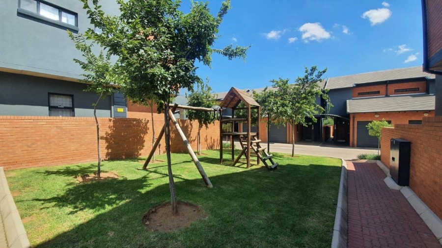 2 Bedroom Property for Sale in Montana Gauteng