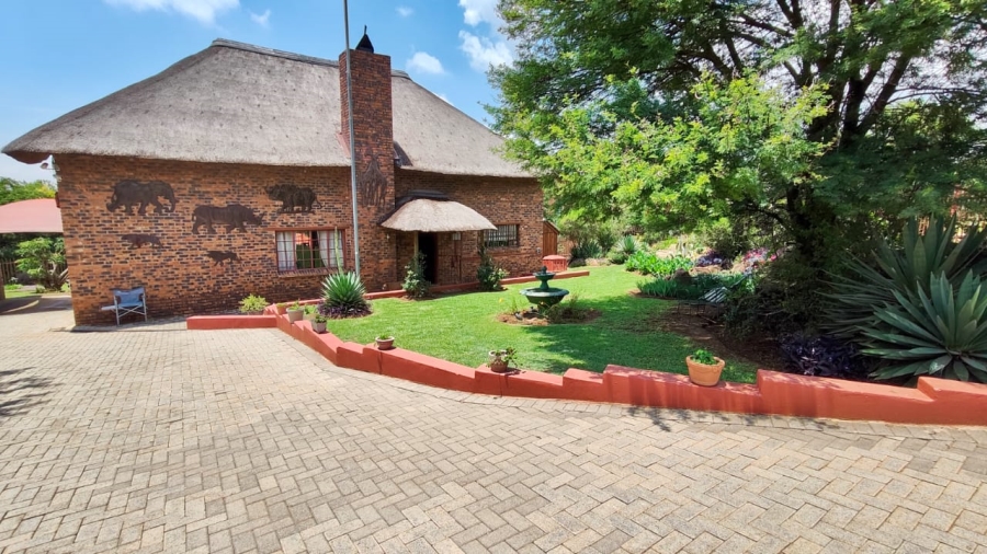 5 Bedroom Property for Sale in Vaal Marina Gauteng