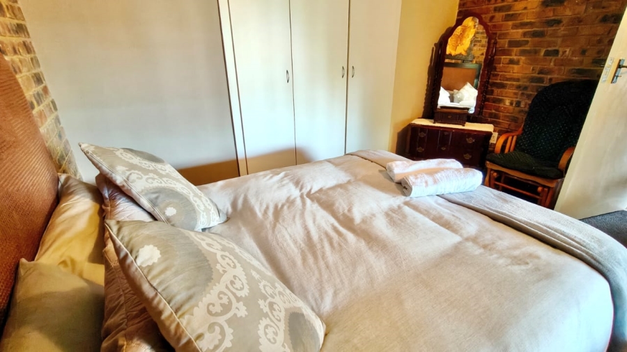 5 Bedroom Property for Sale in Vaal Marina Gauteng