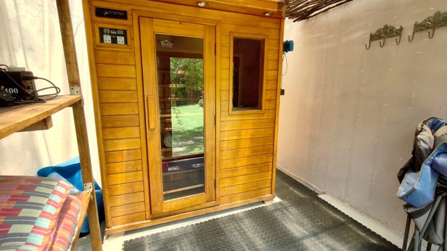 5 Bedroom Property for Sale in Vaal Marina Gauteng