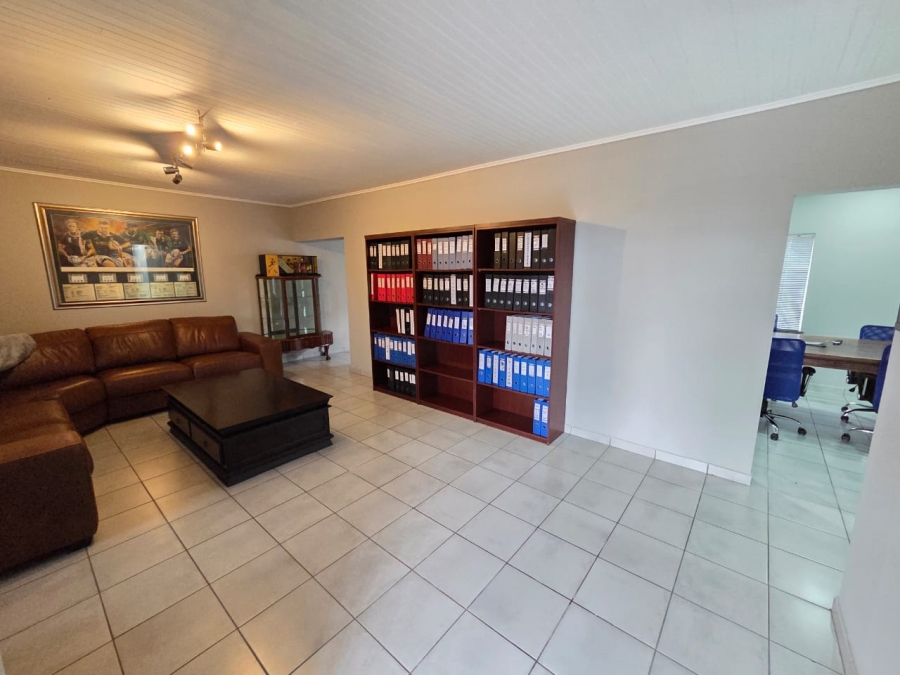 4 Bedroom Property for Sale in Magalieskruin Gauteng