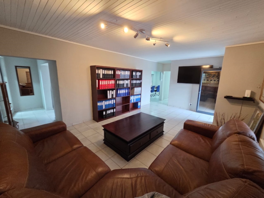 4 Bedroom Property for Sale in Magalieskruin Gauteng