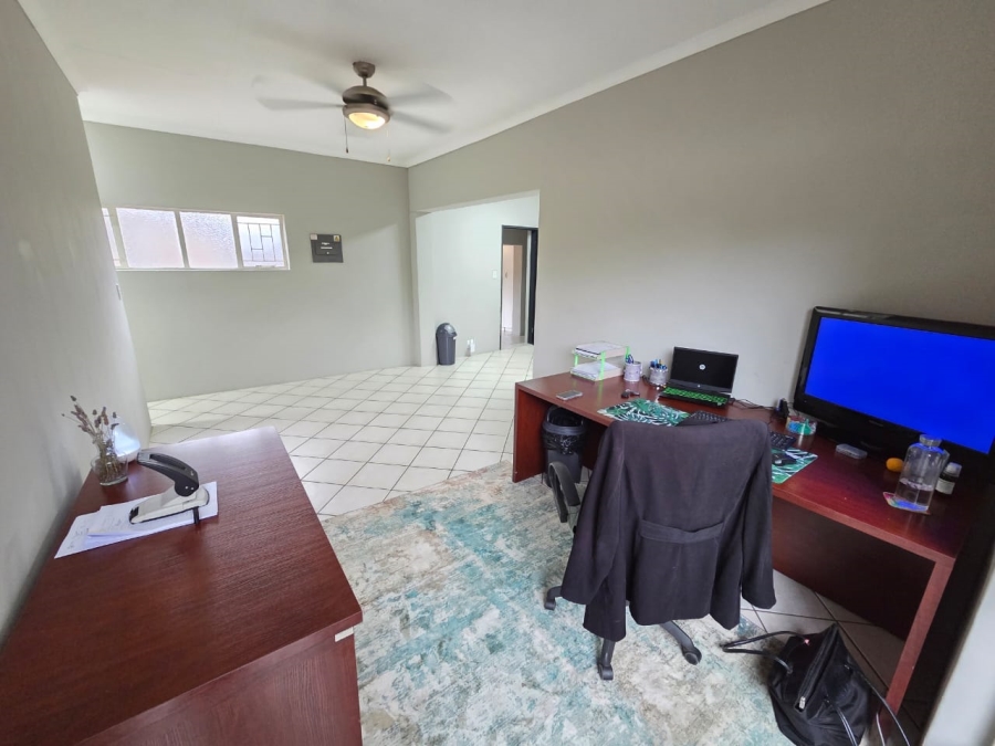 4 Bedroom Property for Sale in Magalieskruin Gauteng