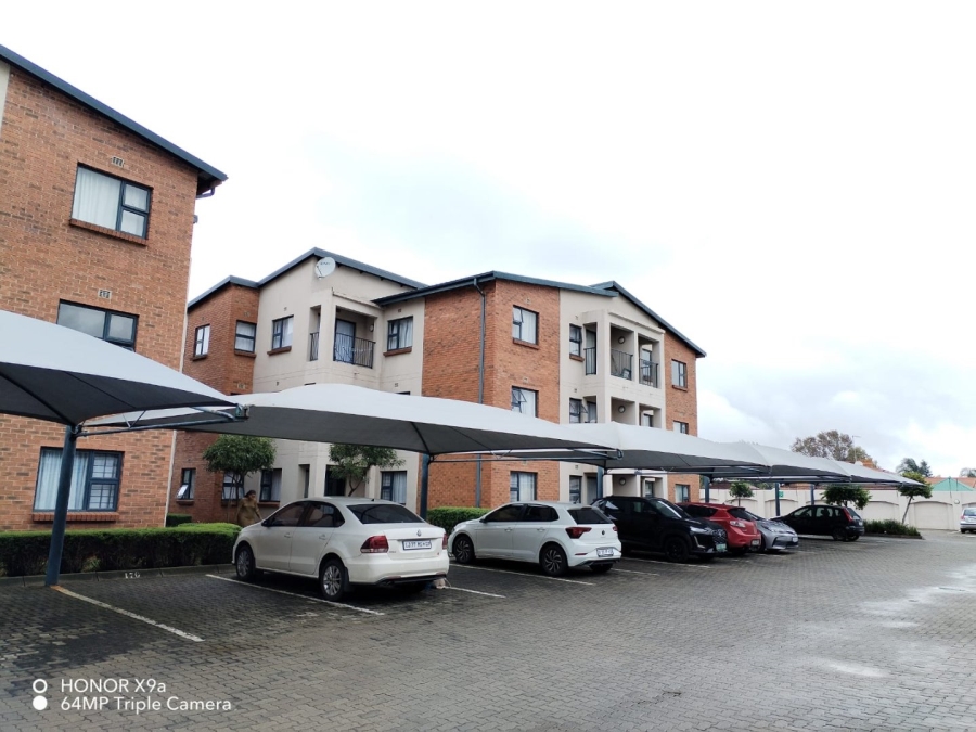 To Let 2 Bedroom Property for Rent in Ravenswood Gauteng