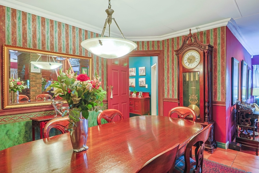 5 Bedroom Property for Sale in Zwartkop Gauteng