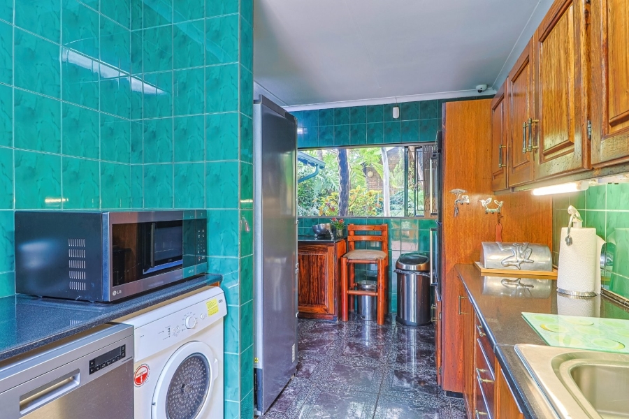 5 Bedroom Property for Sale in Zwartkop Gauteng