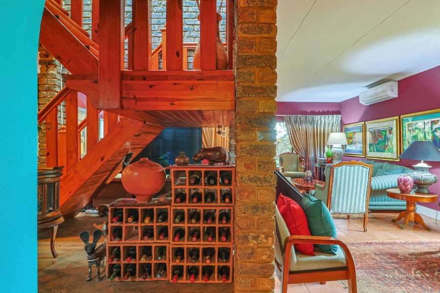 5 Bedroom Property for Sale in Zwartkop Gauteng