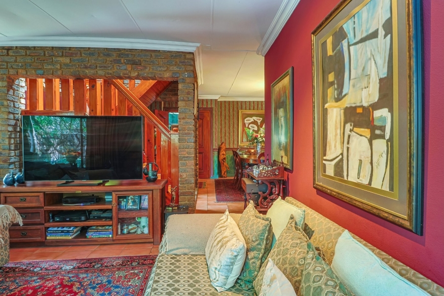 5 Bedroom Property for Sale in Zwartkop Gauteng