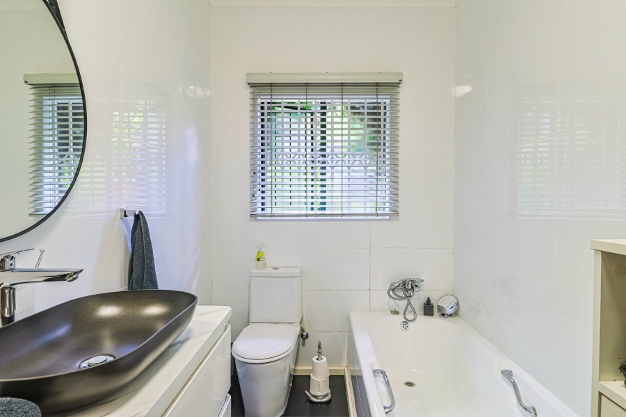 5 Bedroom Property for Sale in Zwartkop Gauteng