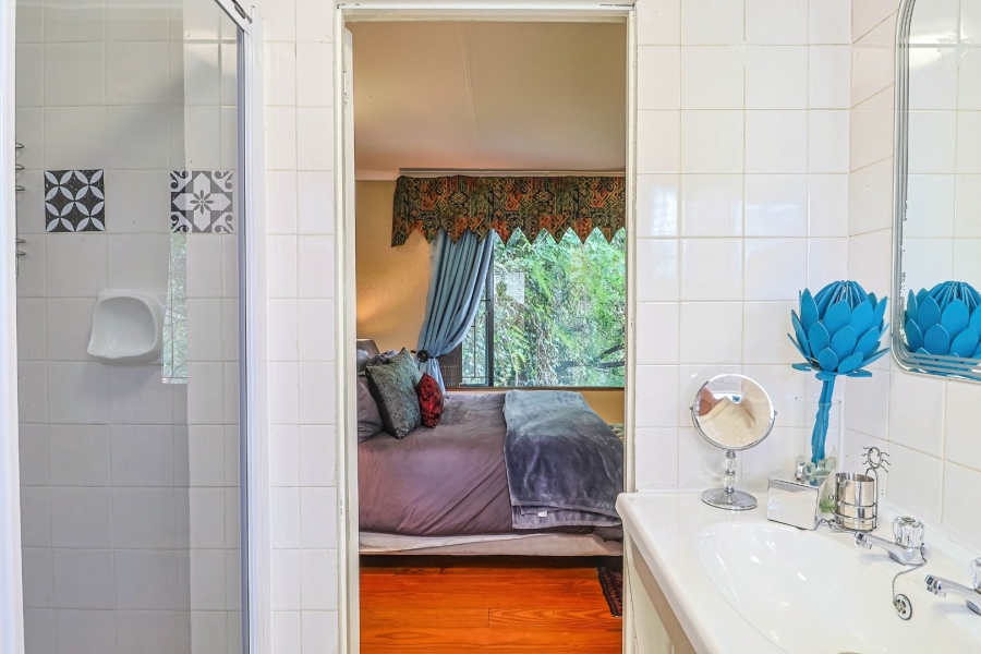 5 Bedroom Property for Sale in Zwartkop Gauteng