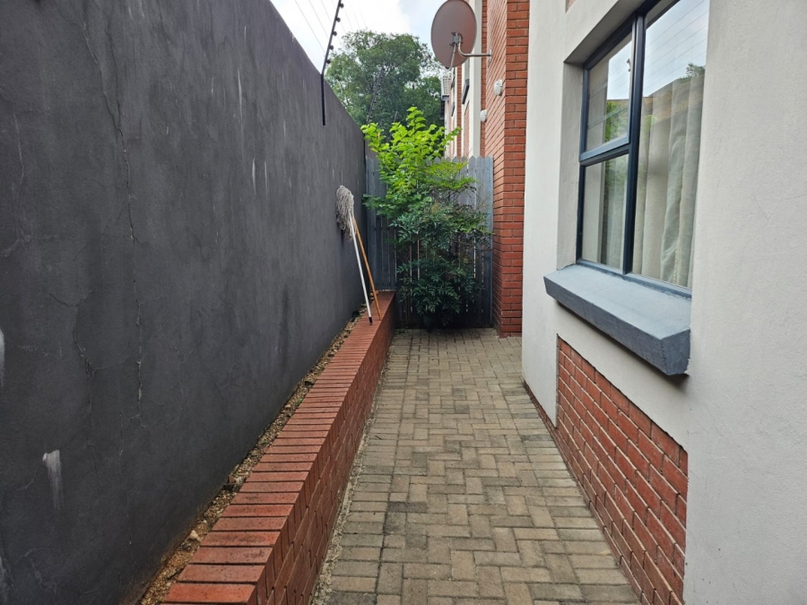 2 Bedroom Property for Sale in Ferndale Gauteng