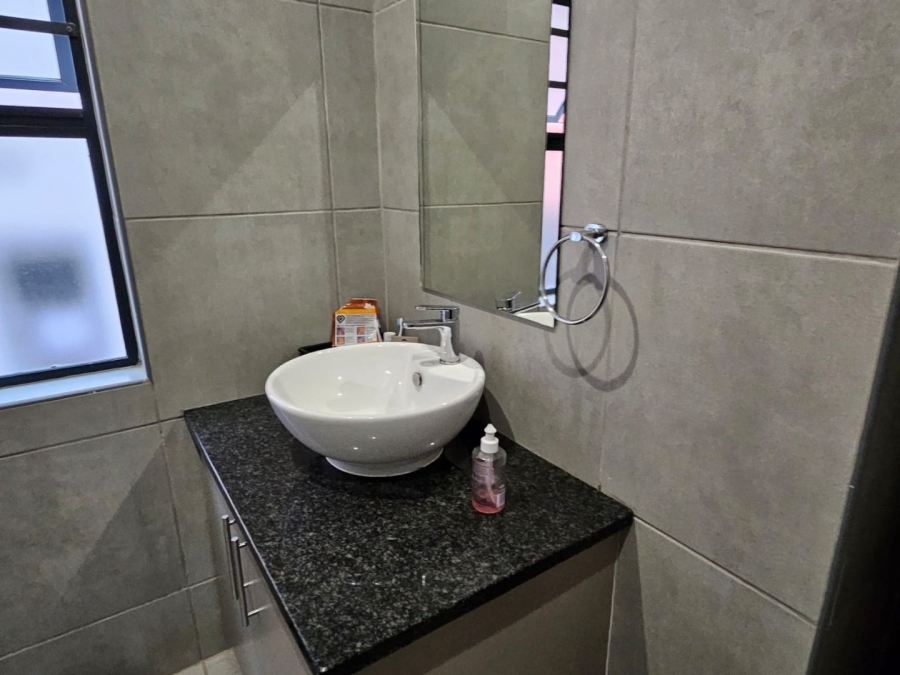 2 Bedroom Property for Sale in Ferndale Gauteng
