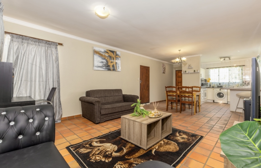 To Let 3 Bedroom Property for Rent in Noordwyk Gauteng