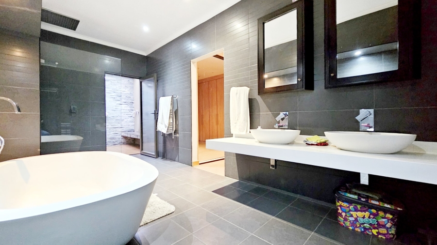 4 Bedroom Property for Sale in Vanderbijlpark SE 4 Gauteng