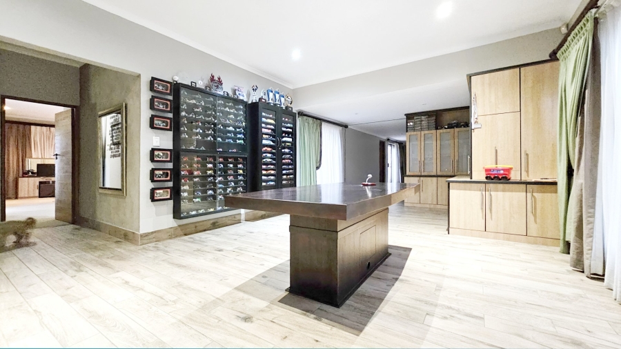 4 Bedroom Property for Sale in Vanderbijlpark SE 4 Gauteng