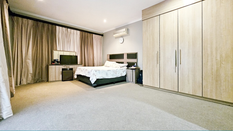 4 Bedroom Property for Sale in Vanderbijlpark SE 4 Gauteng