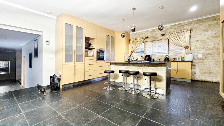 4 Bedroom Property for Sale in Vanderbijlpark SE 4 Gauteng