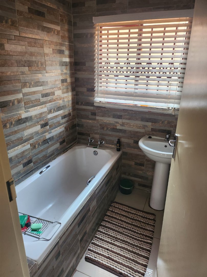 3 Bedroom Property for Sale in Soshanguve VV Gauteng