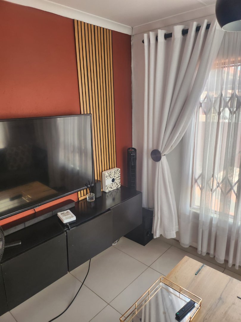 3 Bedroom Property for Sale in Soshanguve VV Gauteng