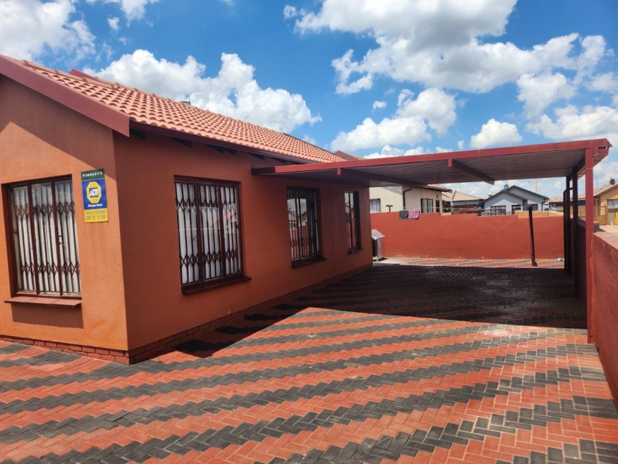 3 Bedroom Property for Sale in Soshanguve VV Gauteng