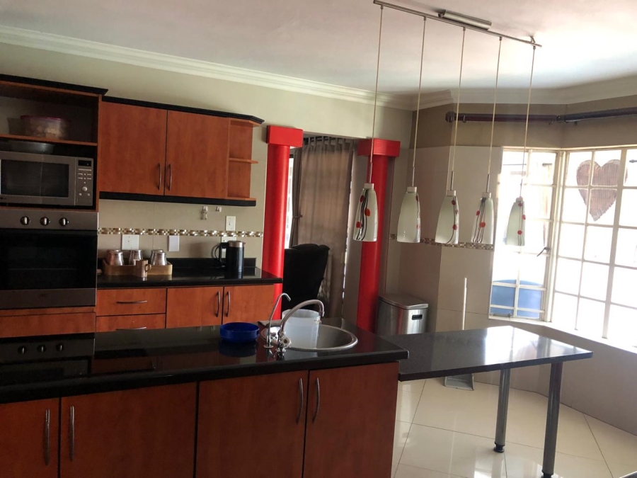 5 Bedroom Property for Sale in Montana Park Gauteng
