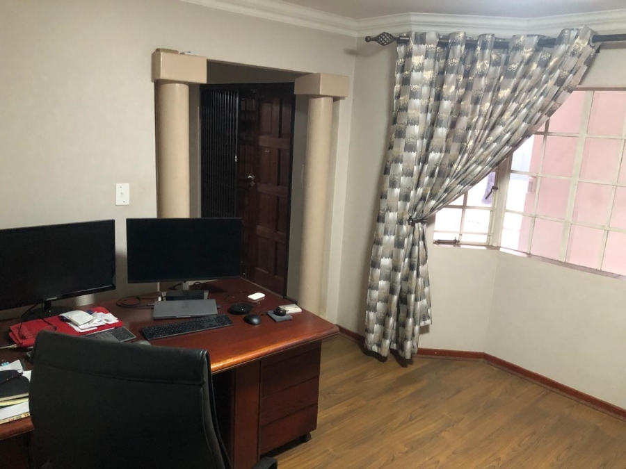 5 Bedroom Property for Sale in Montana Park Gauteng