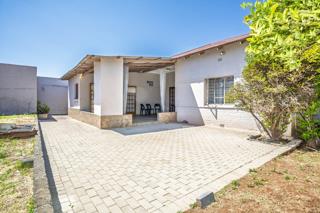 To Let 3 Bedroom Property for Rent in Primrose Gauteng