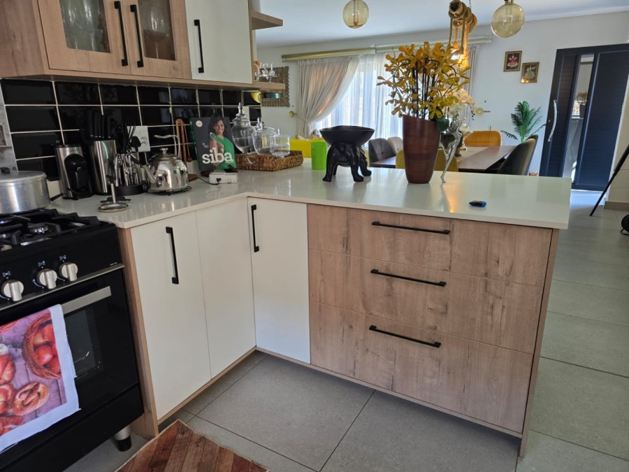 3 Bedroom Property for Sale in Dayanglen Gauteng