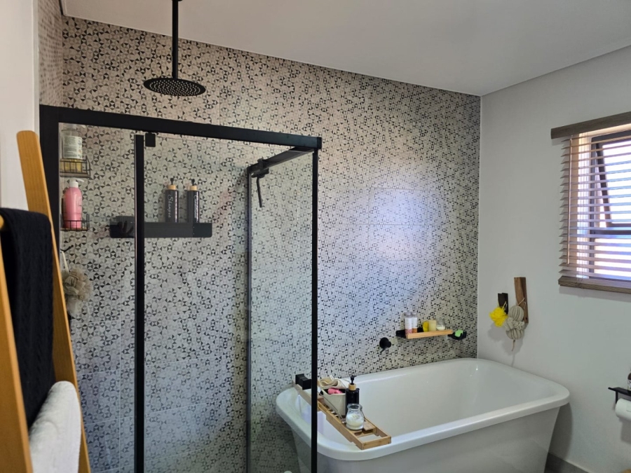 3 Bedroom Property for Sale in Dayanglen Gauteng