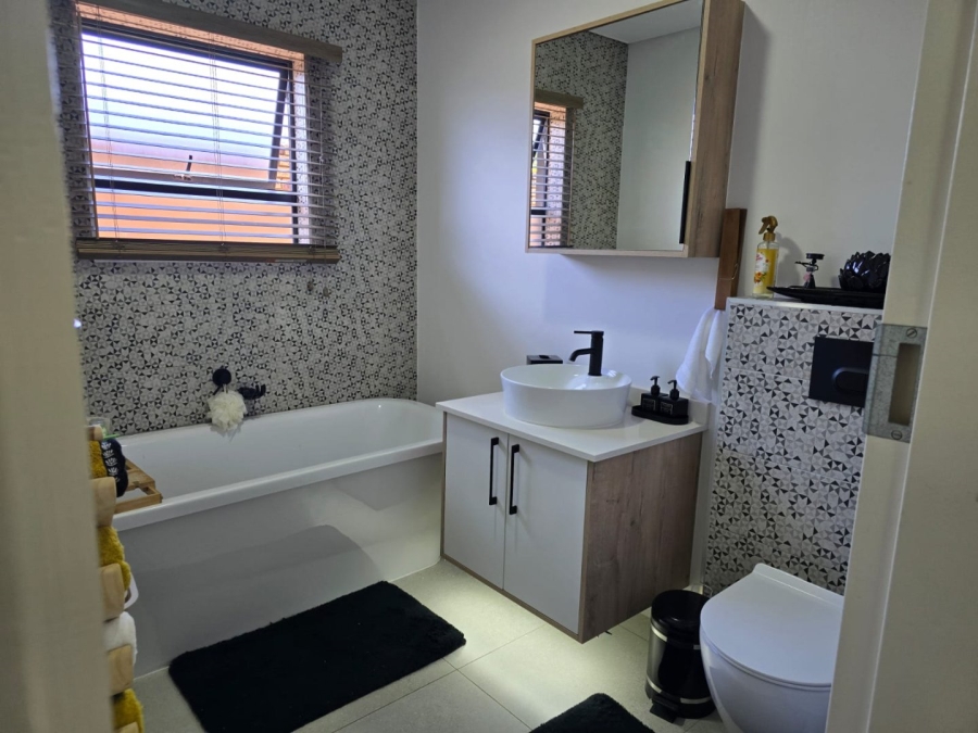 3 Bedroom Property for Sale in Dayanglen Gauteng