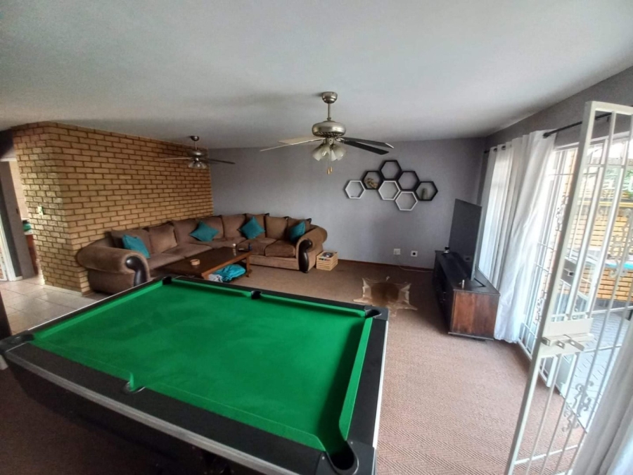 3 Bedroom Property for Sale in Magalieskruin Gauteng